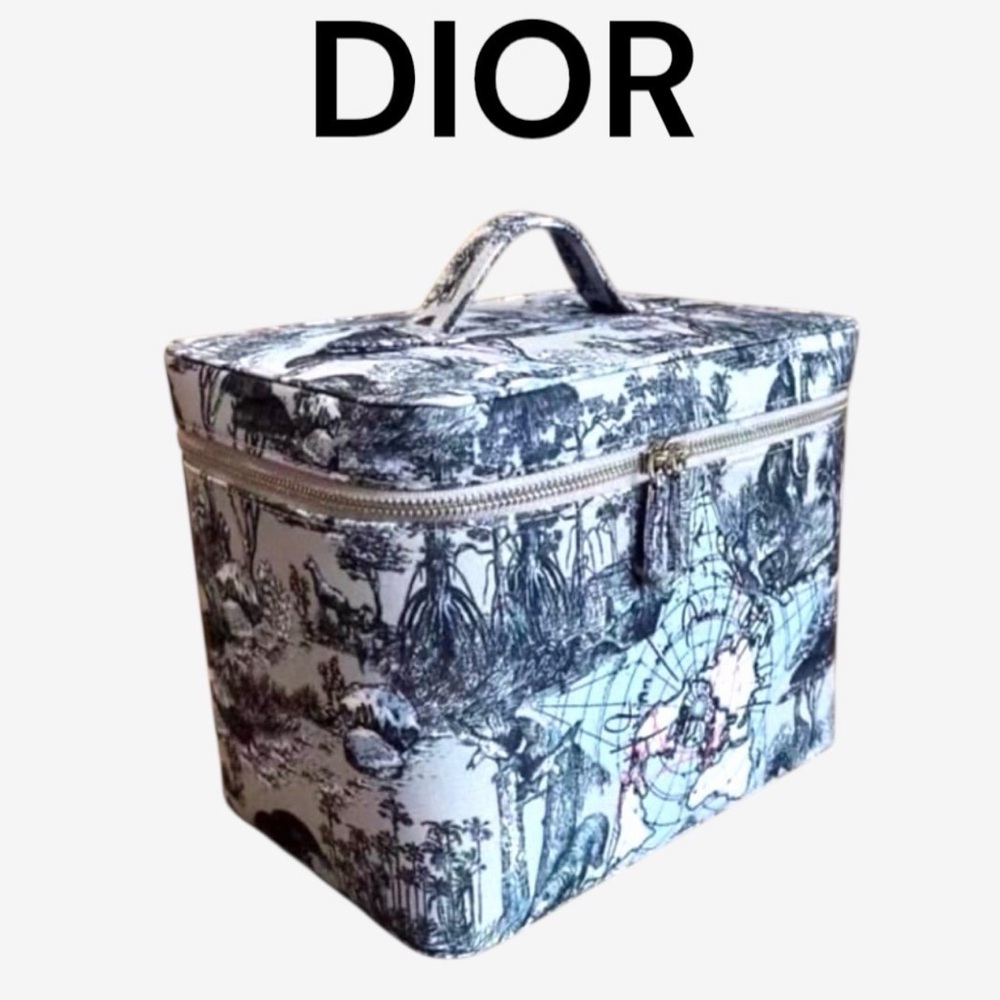 Dior Men's Black and White Toiletry Bag